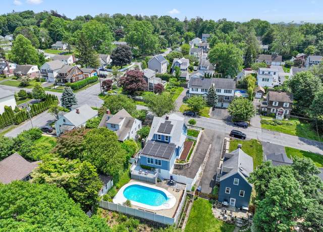 Property at 1270 Merritt St, Fairfield, CT 06825, 3 beds, 1.5 baths