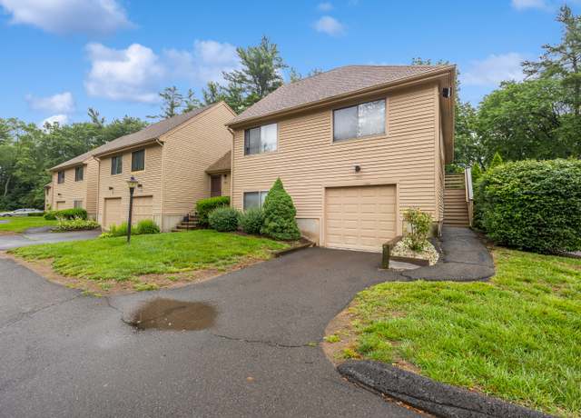 Property at 290 Treadwell St #1704, Hamden, CT 06517, 2 beds, 2 baths