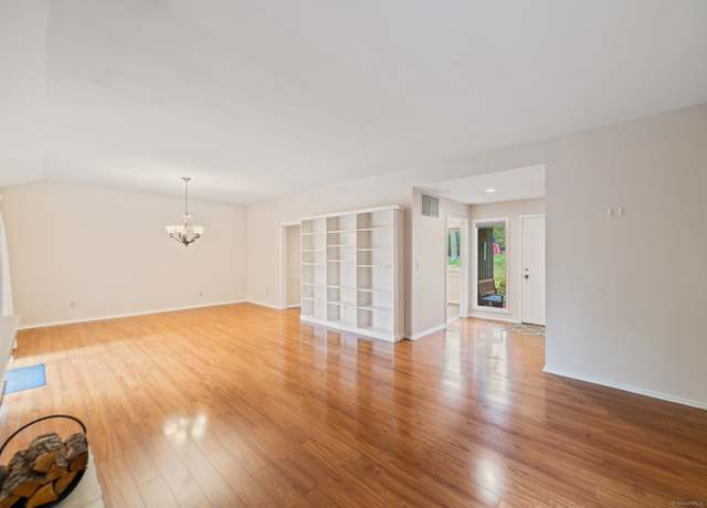 Property at 246 Heritage Vlg Unit A, Southbury, CT 06488, 2 beds, 2 baths