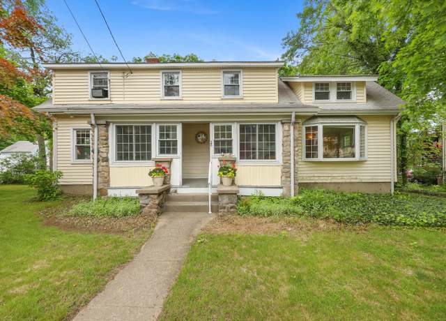 Property at 28 Leonard St, Stamford, CT 06906, 4 beds, 3 baths