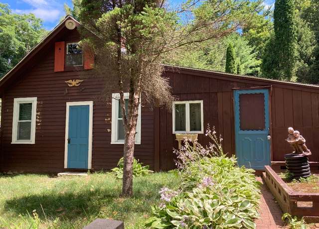 Property at 28 Bantam Ter, Litchfield, CT 06750, 2 beds, 1 bath