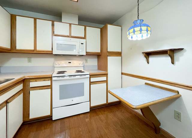 Property at 111 Dekoven Dr Apt 506, Middletown, CT 06457, 2 beds, 2 baths