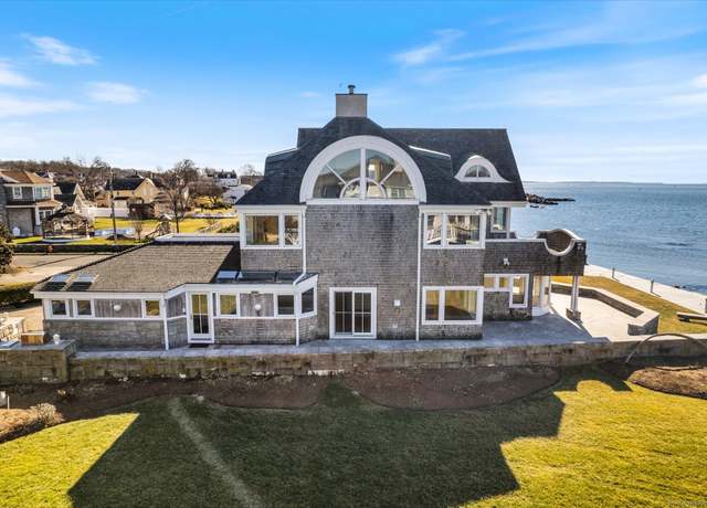 Property at 33 Palmer Rd, Waterford, CT 06385, 5 beds, 5.5 baths