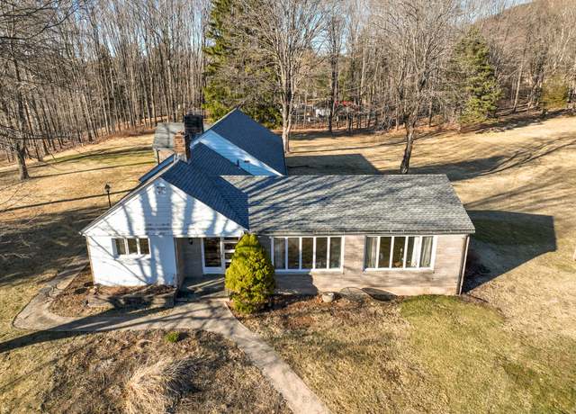 Property at 555 Preston Ave, Meriden, CT 06450, 3 beds, 1.5 baths