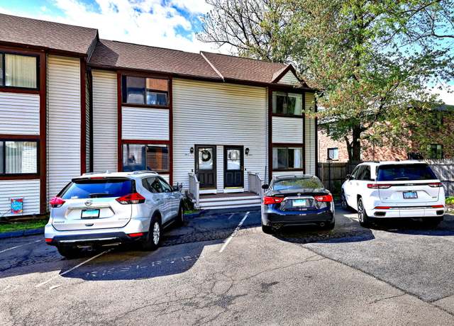 Property at 529 Woodward Ave Apt D, New Haven, CT 06512, 2 beds, 1.5 baths