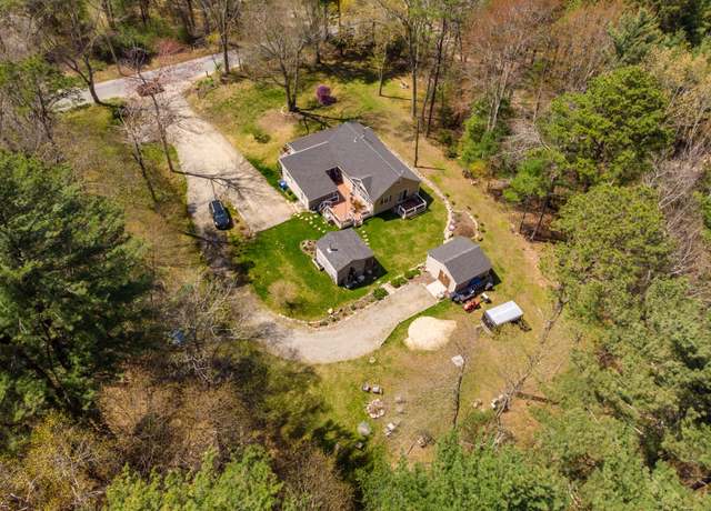 Property at 276 Valley View Rd, Sterling, CT 06377, 3 beds, 2 baths