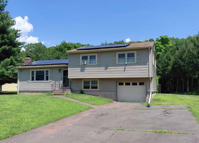 Property at 131 Michael Dr, Southington, CT 06489, 3 beds, 1.5 baths