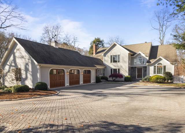 Property at 105 Cove Rd, Lyme, CT 06371, 4 beds, 3.5 baths