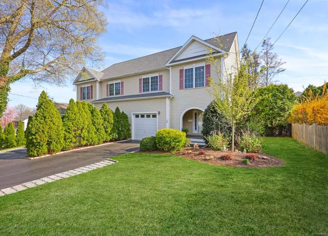 Property at 179 Sterling St #179, Fairfield, CT 06825, 3 beds, 2.5 baths
