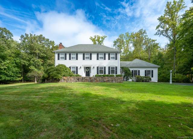 Property at 19 Stephanie Ln, Darien, CT 06820, 4 beds, 2.5 baths