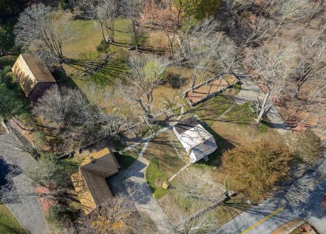 Property at 155 Whipstick Rd, Wilton, CT 06897, 2 beds, 1.5 baths
