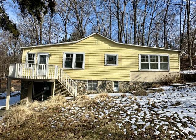 Property at 4 Ingleside Rd, New Fairfield, CT 06812, 2 beds, 2 baths