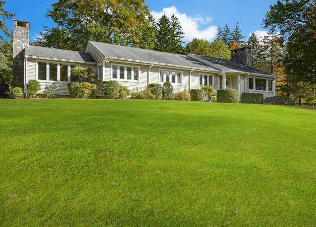 Property at 835 Ponus Rdg, New Canaan, CT 06840, 4 beds, 2 baths