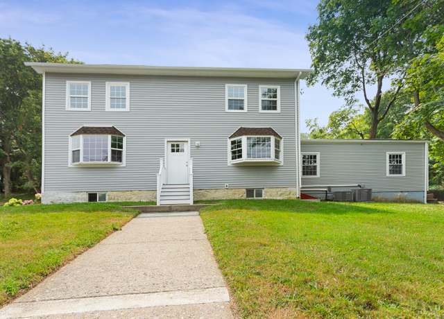 Property at 401 Unity Rd, Trumbull, CT 06611, 4 beds, 3 baths
