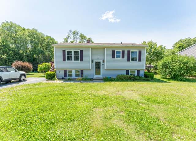 Property at 80 Ventura Dr, Brooklyn, CT 06234, 2 beds, 2 baths