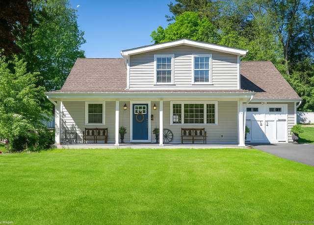 Property at 74 Long Hill Dr, Stamford, CT 06902, 4 beds, 3.5 baths