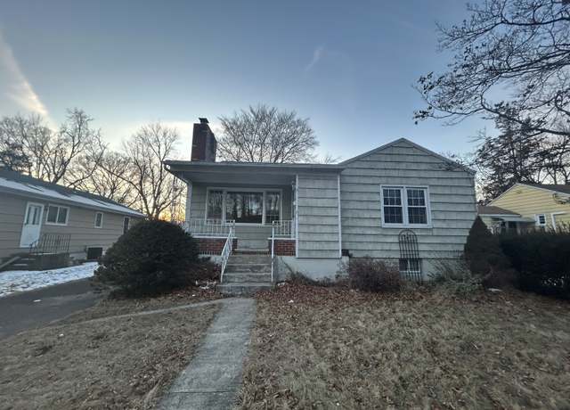 Property at 46 Colony St, Hamden, CT 06518, 3 beds, 1 bath