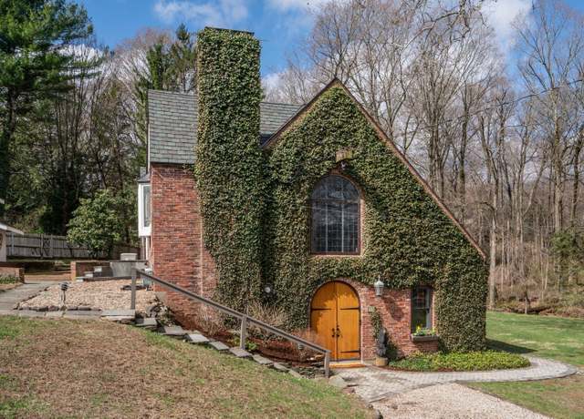 Property at 25 Old Mill Ln, West Hartford, CT 06107, 3 beds, 2.5 baths