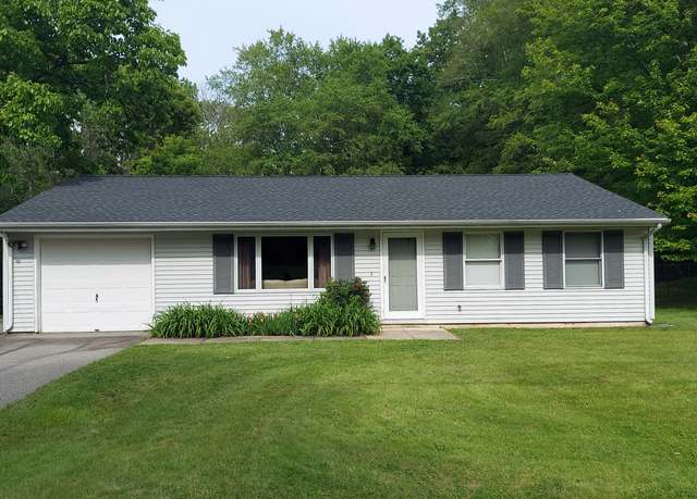 Property at 50 Highland Dr, Ledyard, CT 06339, 3 beds, 1 bath