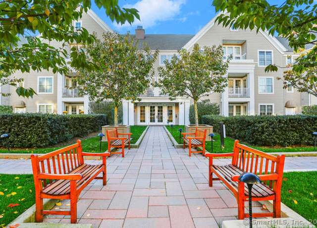 Property at 77 Havemeyer Ln #416, Stamford, CT 06902, 2 beds, 2.5 baths