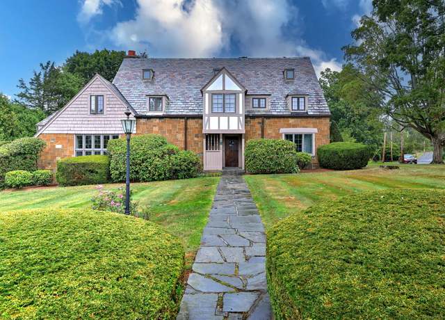 Property at 124 Churchill Rd, Hamden, CT 06517, 5 beds, 3.5 baths