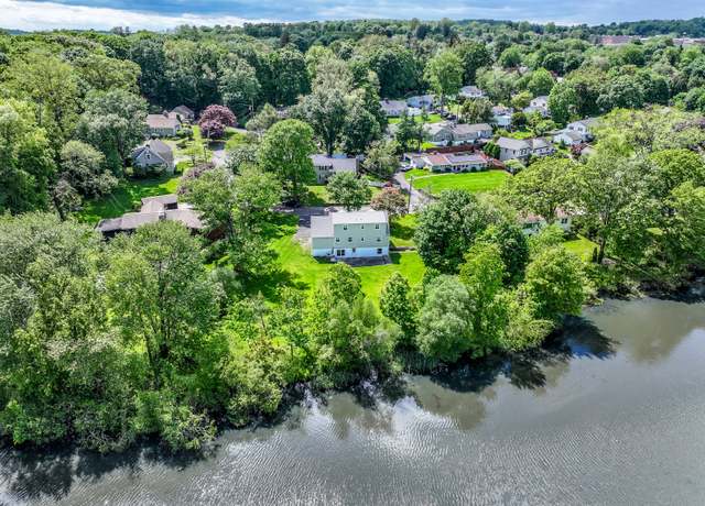 Property at 17 Alan Ave, Danbury, CT 06811, 4 beds, 2 baths