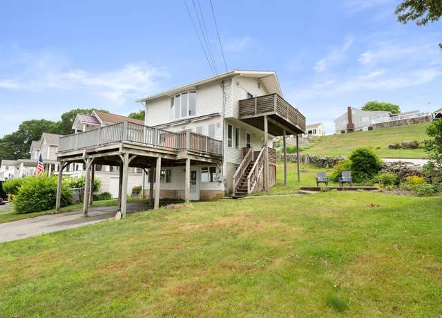 Property at 8 Griswold Dr, East Lyme, CT 06357, 3 beds, 2.5 baths