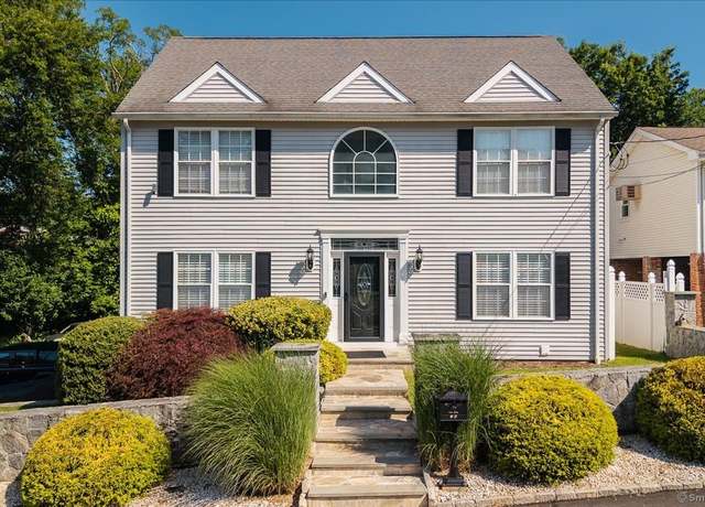 Property at 70 Albemarle St, Bridgeport, CT 06606, 4 beds, 3.5 baths