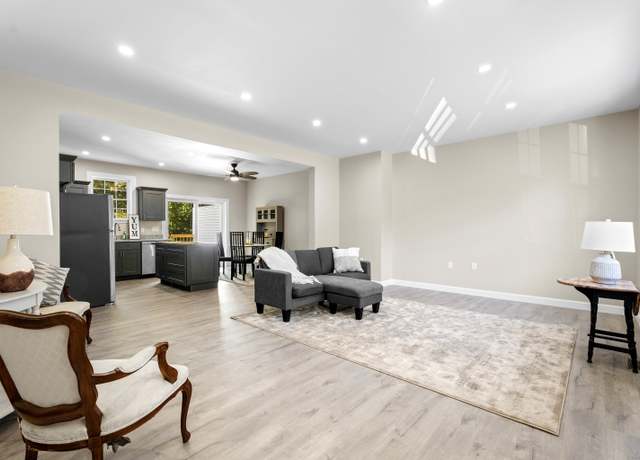 Property at 205 Winding Hollow Rd, Groton, CT 06340, 3 beds, 2.5 baths