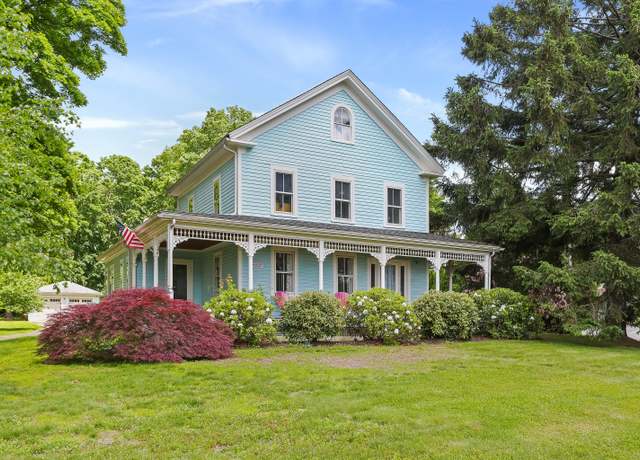 Property at 6264 Main St, Trumbull, CT 06611, 4 beds, 3 baths