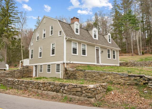 Property at 1040 Long Cove Rd, Ledyard, CT 06335, 4 beds, 2.5 baths