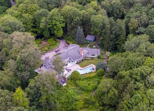 Property at 8 Up The Rd, Simsbury, CT 06092, 5 beds, 6.5 baths