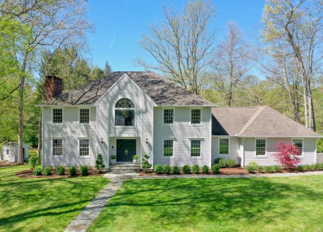 Property at 168 Cedarwood Rd, Stamford, CT 06903, 4 beds, 3.5 baths