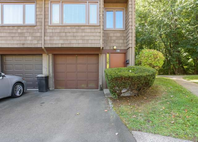 Property at 186 Towne House Rd #186, Hamden, CT 06514, 2 beds, 1.5 baths