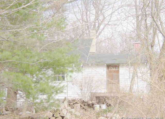 Property at 19 Candle Hill Rd, New Fairfield, CT 06812, 1 bed, 1.5 baths
