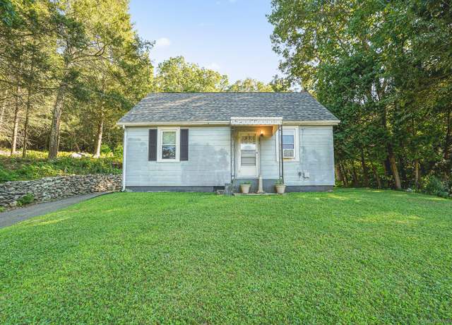 Property at 252 Baltic Rd, Norwich, CT 06360, 3 beds, 1 bath