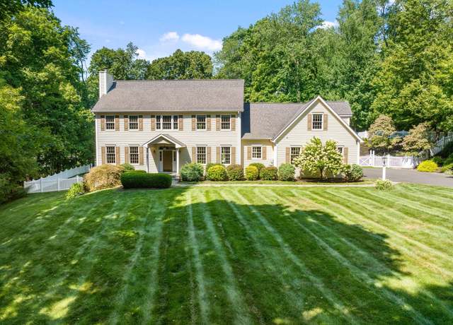 Property at 6 Saugatuck Ridge Rd, Danbury, CT 06810, 4 beds, 2.5 baths