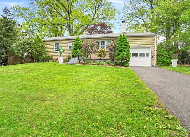Property at 20 Old Wagon Rd, Greenwich, CT 06870, 2 beds, 1 bath