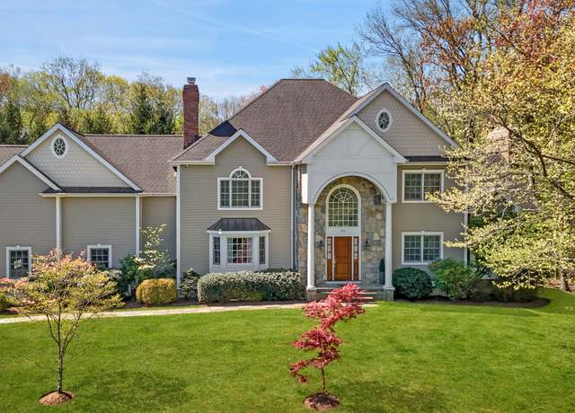 Property at 222 Roxbury Rd, Stamford, CT 06902, 5 beds, 5.5 baths