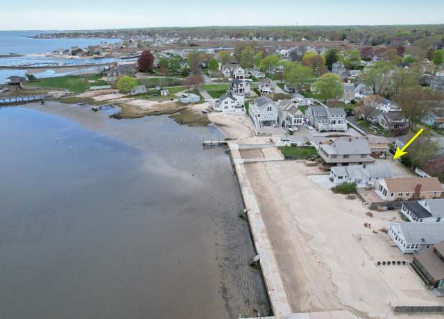 Property at 78 Hartford Ave, Old Saybrook, CT 06475, 3 beds, 1 bath