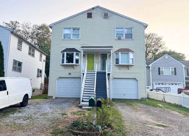 Property at 409 Pond St, Bridgeport, CT 06606, 3 beds, 1.5 baths