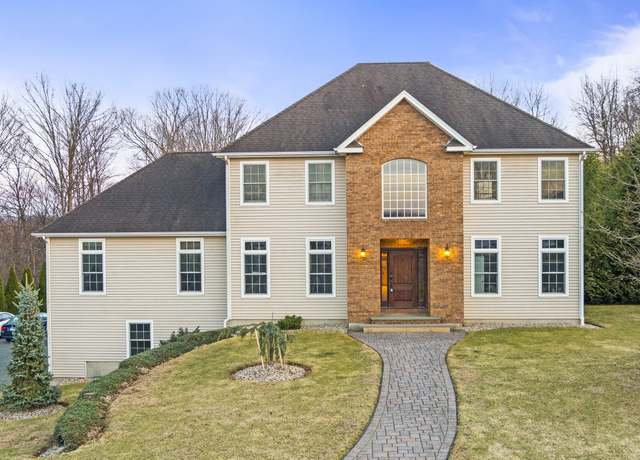 Property at 11 Apple Hill Dr, Cromwell, CT 06416, 4 beds, 4 baths