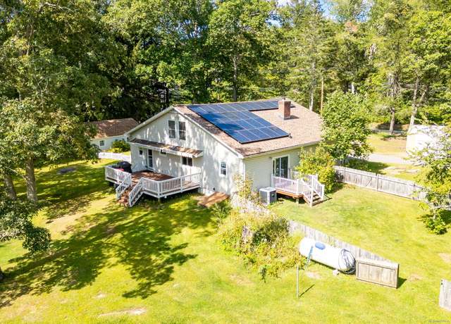 Property at 85 Nott Hwy, Ashford, CT 06278, 5 beds, 3 baths