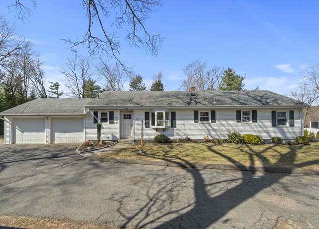 Property at 11 Davis Rd, North Haven, CT 06473, 3 beds, 3 baths