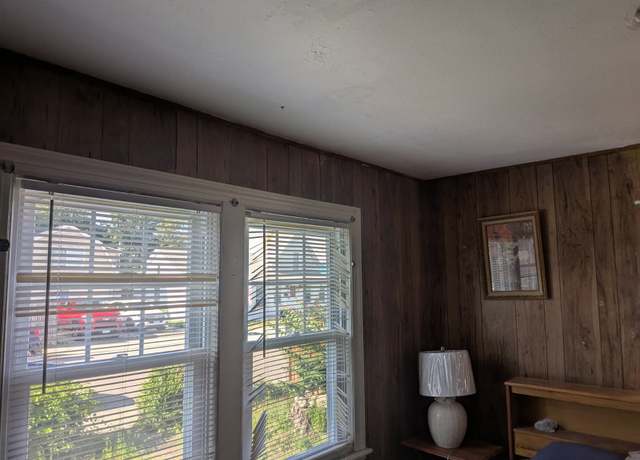 Property at 3 George Ave, Groton, CT 06340, 3 beds, 1 bath