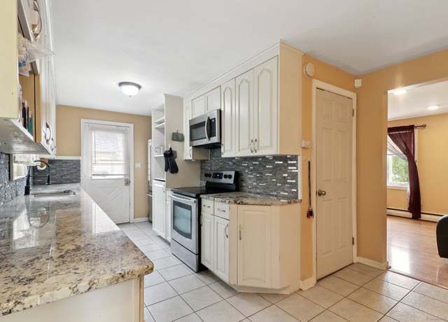 Property at 97 Castle Rd, Bristol, CT 06010, 3 beds, 1 bath
