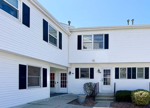 Property at 11 Commodore Cmns #11, Derby, CT 06418, 2 beds, 1.5 baths