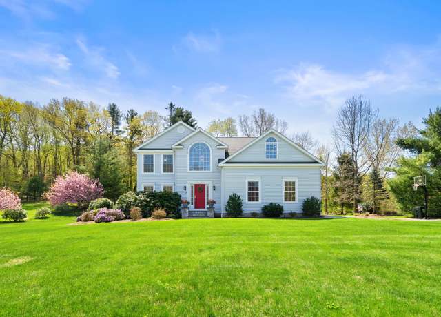 Property at 14 Rachel Ann Ct, Prospect, CT 06712, 3 beds, 2.5 baths