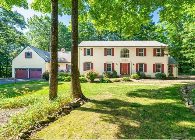 Property at 135 Harvest Woods Rd, Middlefield, CT 06481, 4 beds, 3.5 baths