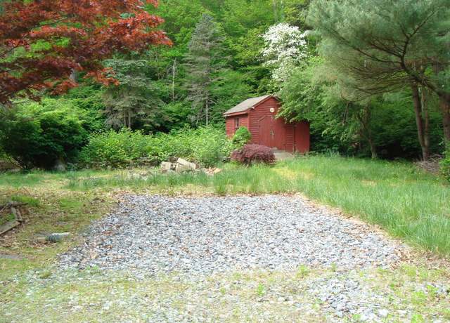 Property at 107 Great Quarter Rd, Newtown, CT 06482